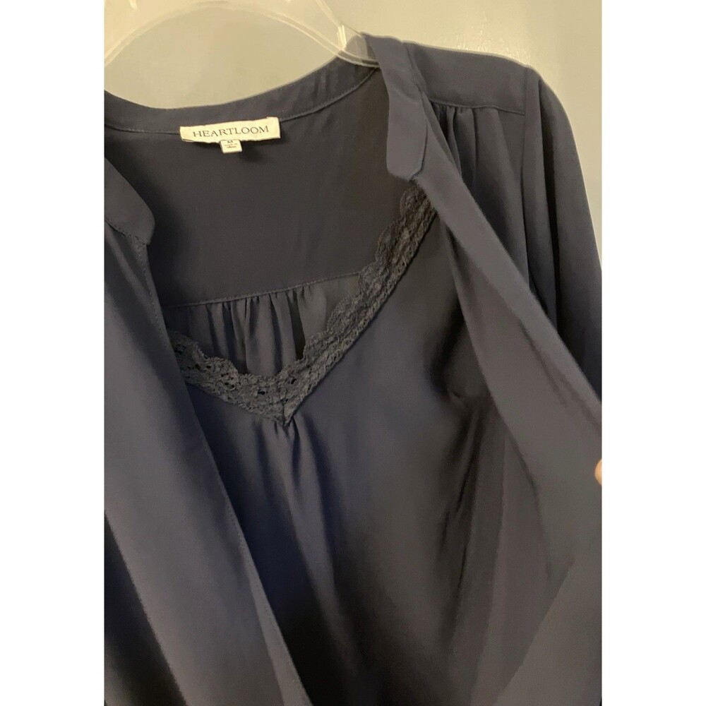 Heartloom Womens Navy Blue Knot front Blouse Size M - Picture 4 of 6